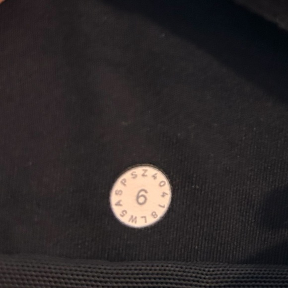 Lululemon Speed Up Tight *Full-On Luxtreme Brushed 28" Midnight Navy- Size 6 - Picture 12 of 15